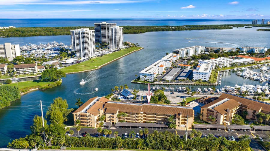 Property photo for 1036 Us Highway 1, #119, North Palm Beach, FL