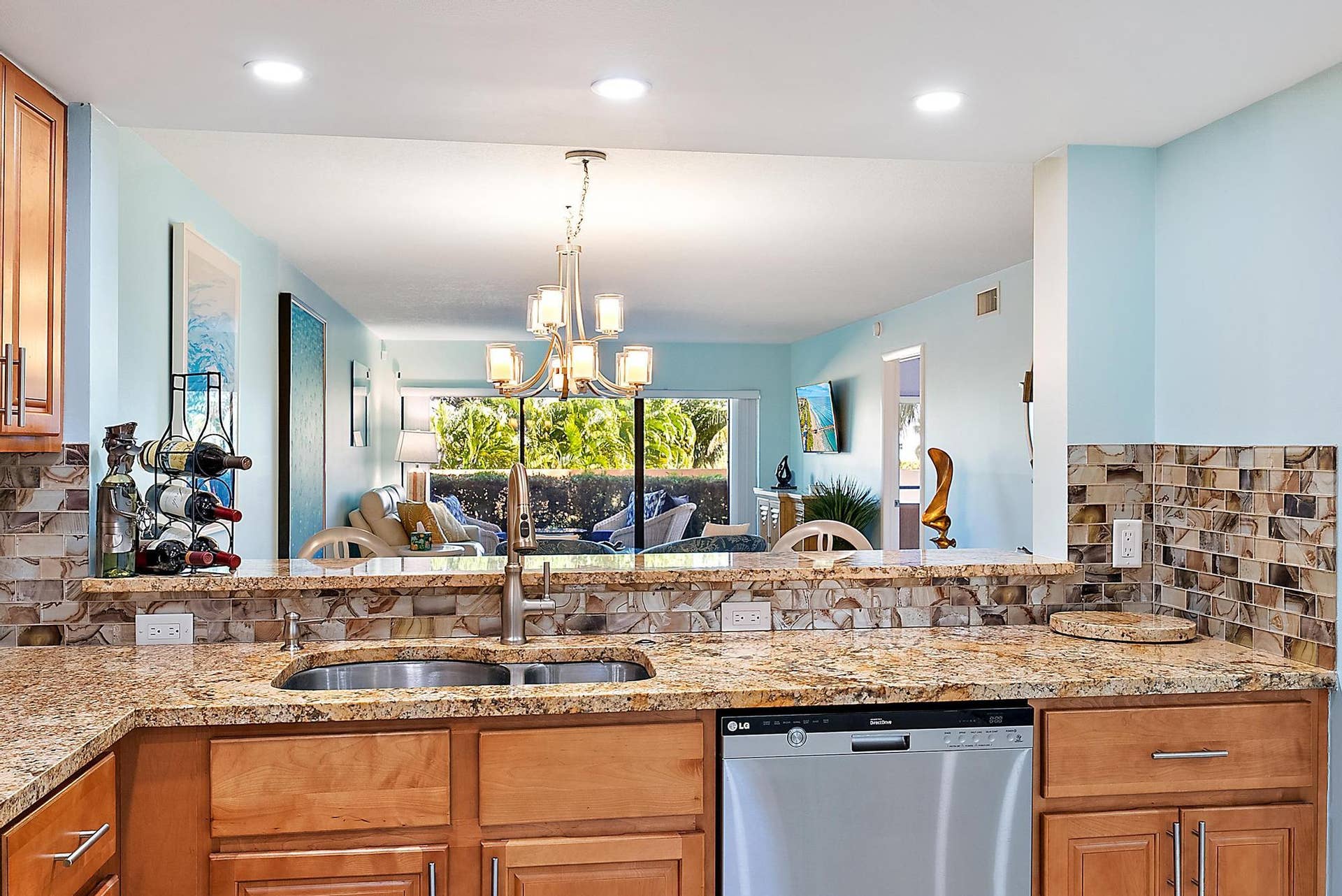 1036 Us Highway 1, #119, North Palm Beach, FL 33408 Updated Kitchen