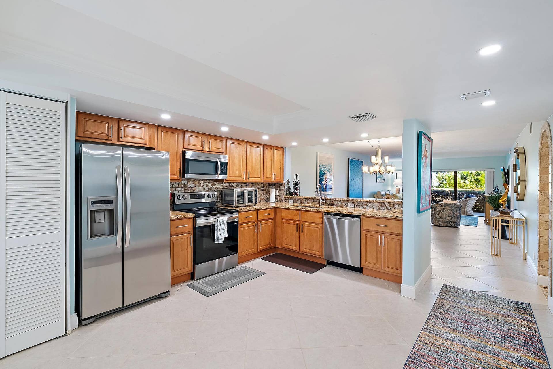 1036 Us Highway 1, #119, North Palm Beach, FL 33408 Open Kitchen