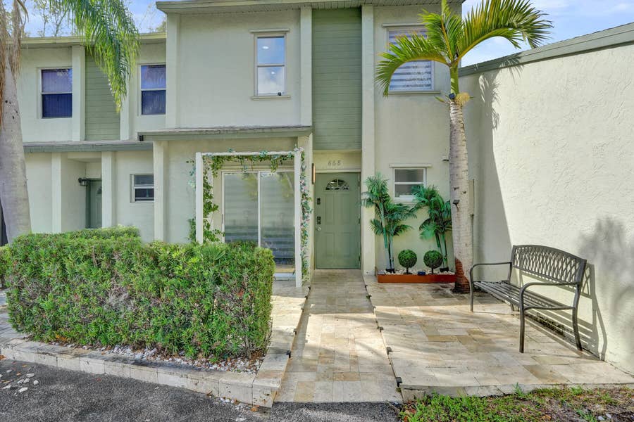 Property photo for 868 Crystal Lake Drive, Deerfield Beach, FL
