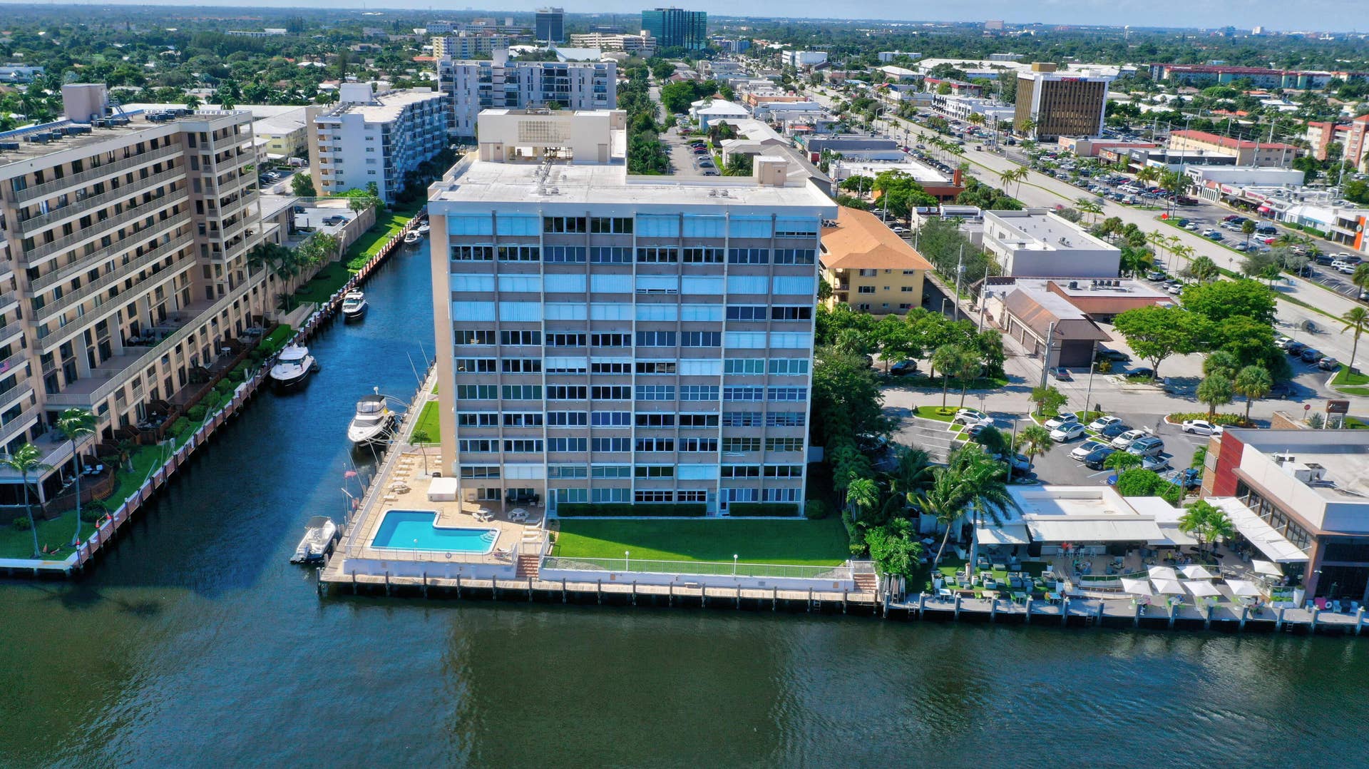 3100 NE 49th Street, #206, Fort Lauderdale, FL 33308