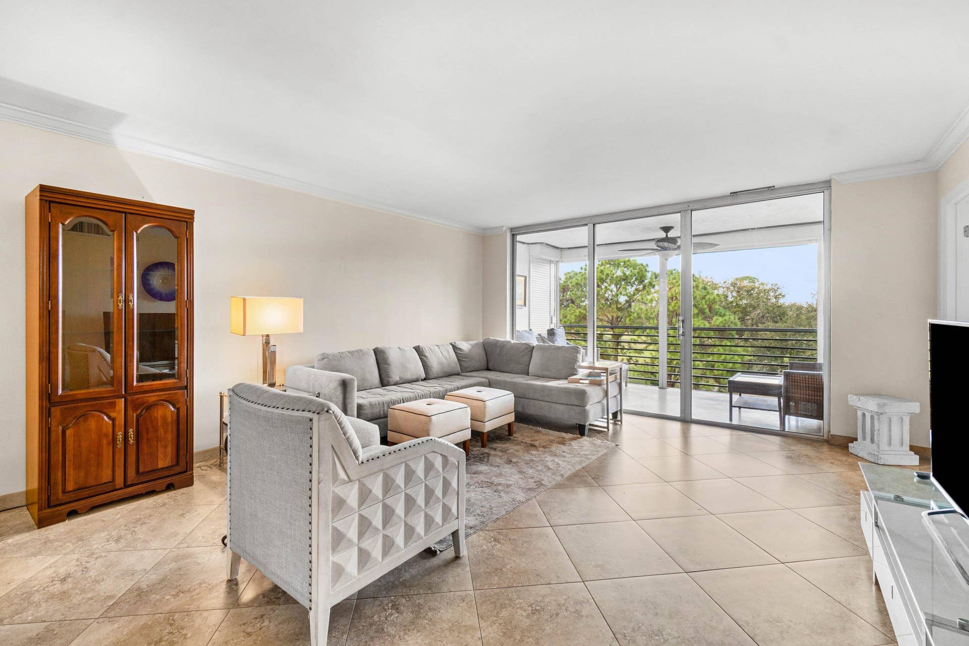 3505 Oaks Way, #301, Pompano Beach, FL 33069 010-3505OaksWay-301-PompanoBeach-FL-3306