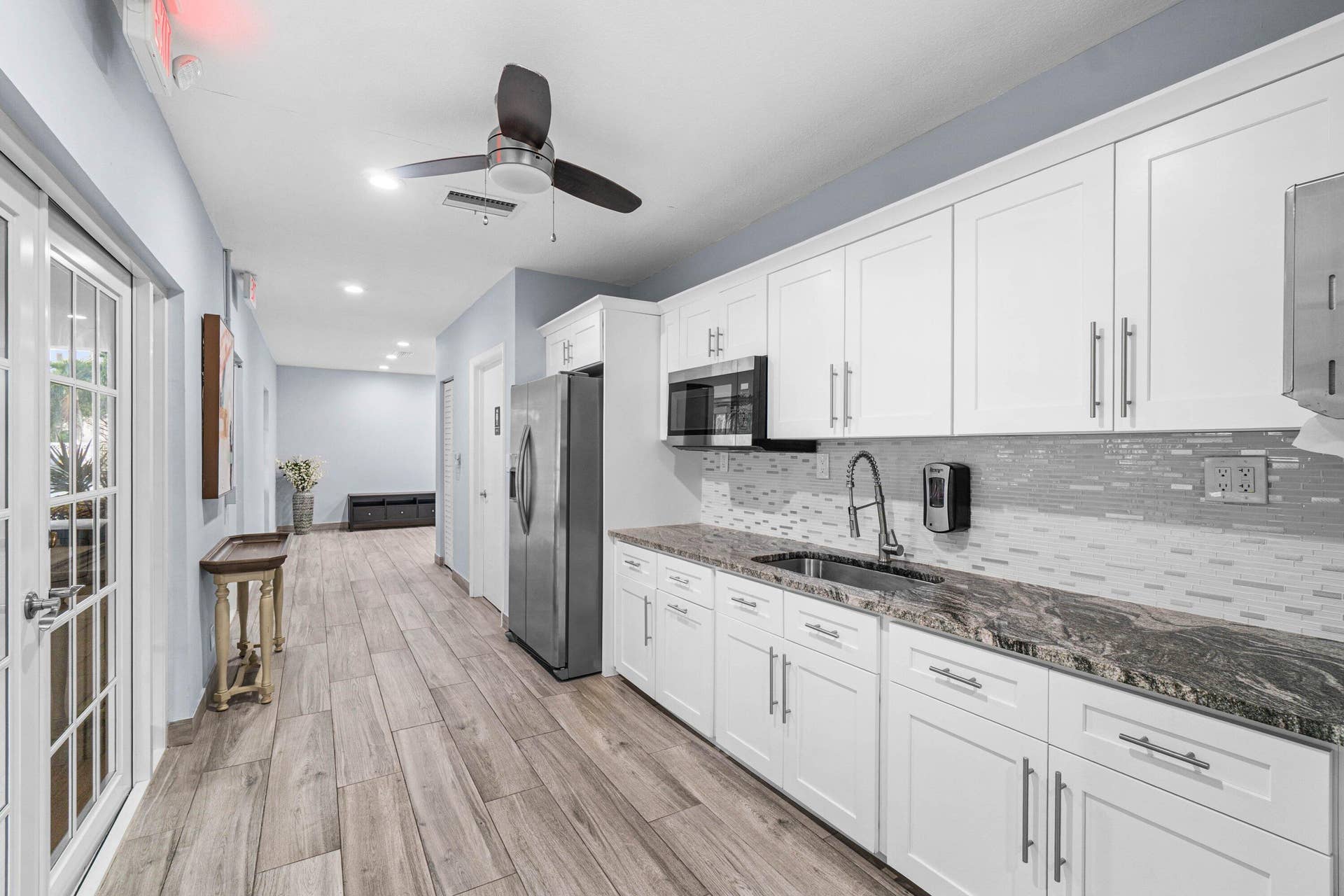 3505 Oaks Way, #301, Pompano Beach, FL 33069 050-3505OaksWay-301-PompanoBeach-FL-3306