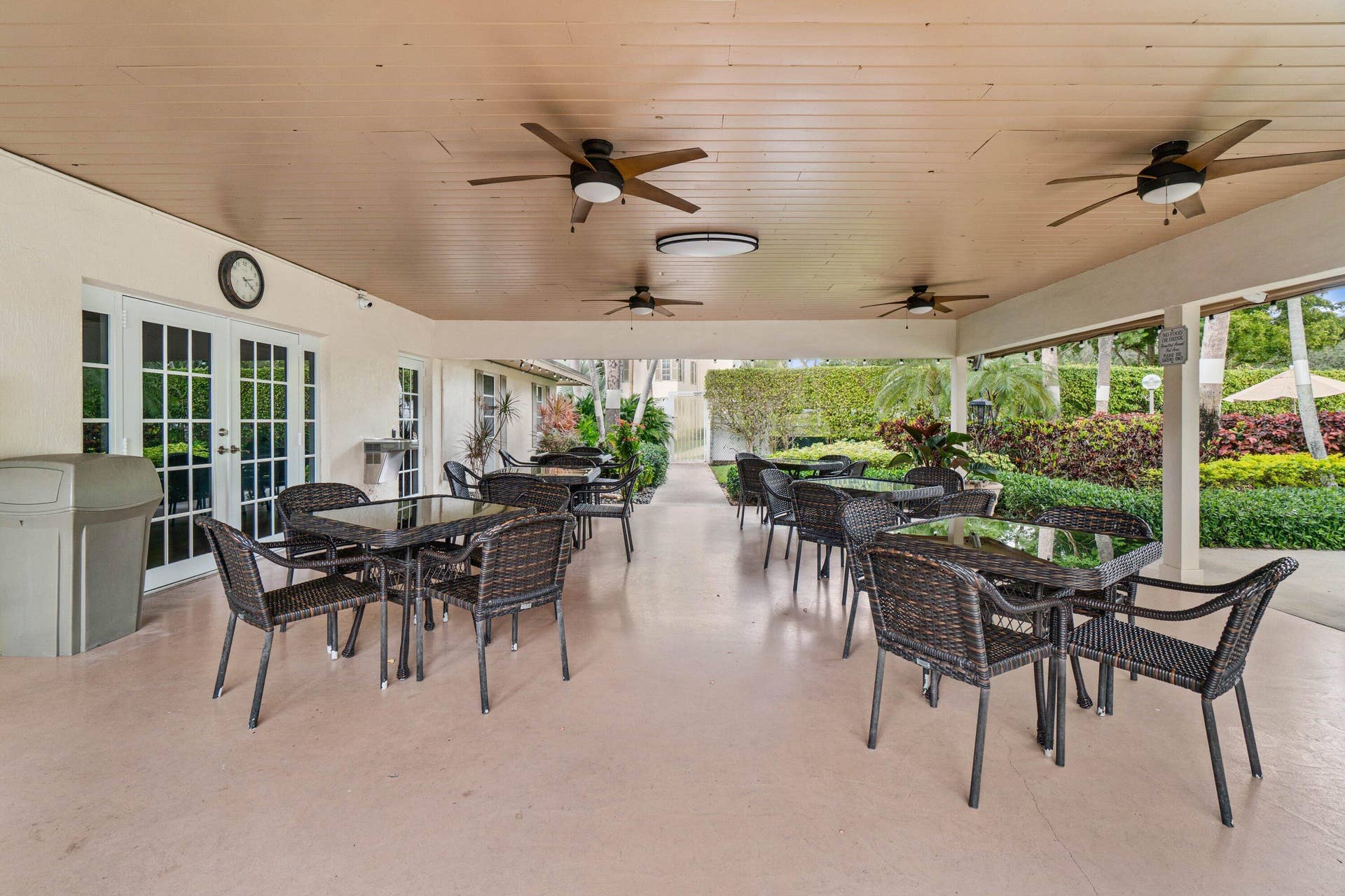 3505 Oaks Way, #301, Pompano Beach, FL 33069 048-3505OaksWay-301-PompanoBeach-FL-3306