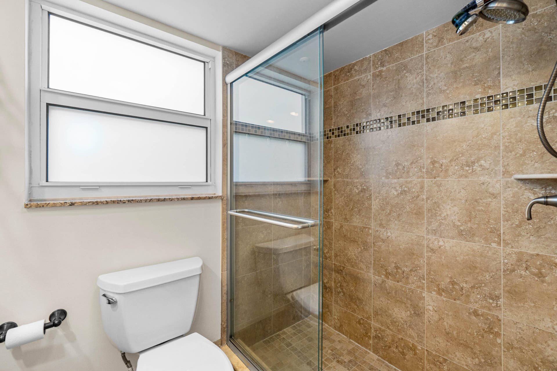 3505 Oaks Way, #301, Pompano Beach, FL 33069 032-3505OaksWay-301-PompanoBeach-FL-3306