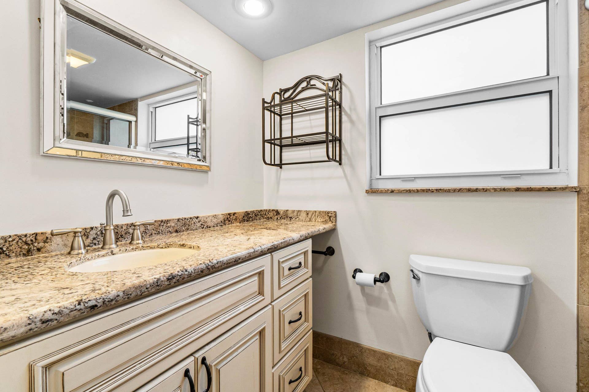 3505 Oaks Way, #301, Pompano Beach, FL 33069 031-3505OaksWay-301-PompanoBeach-FL-3306