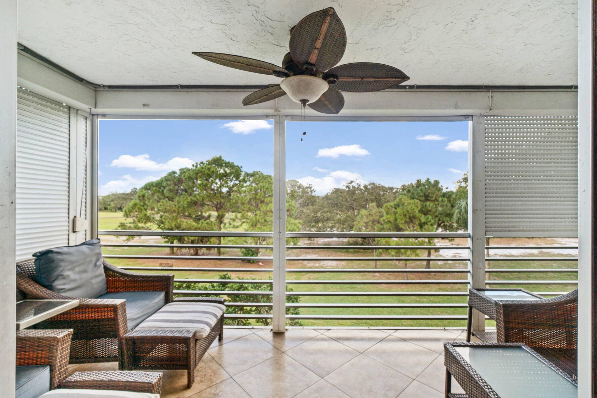 3505 Oaks Way, #301, Pompano Beach, FL 33069 034-3505OaksWay-301-PompanoBeach-FL-3306