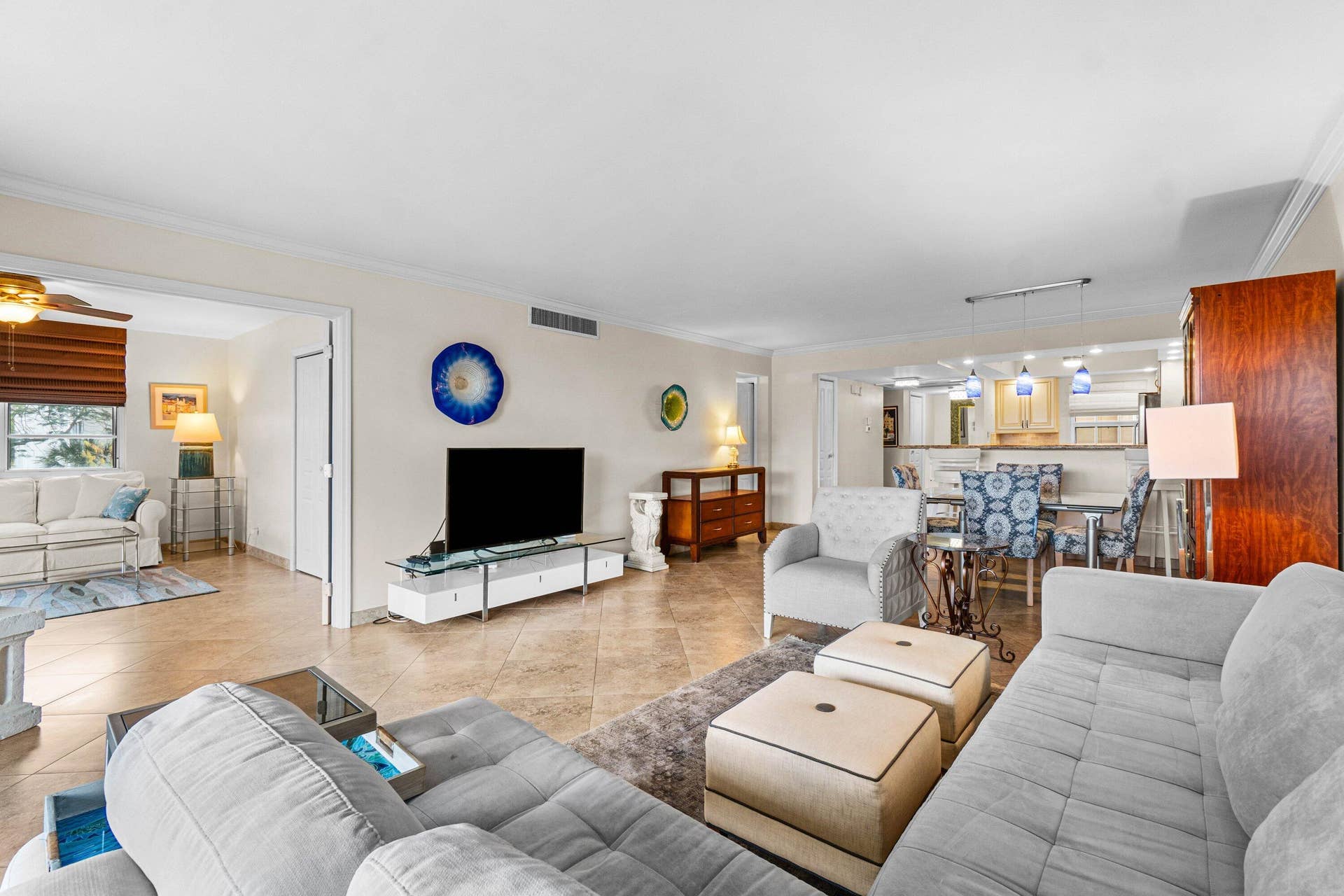 3505 Oaks Way, #301, Pompano Beach, FL 33069 014-3505OaksWay-301-PompanoBeach-FL-3306