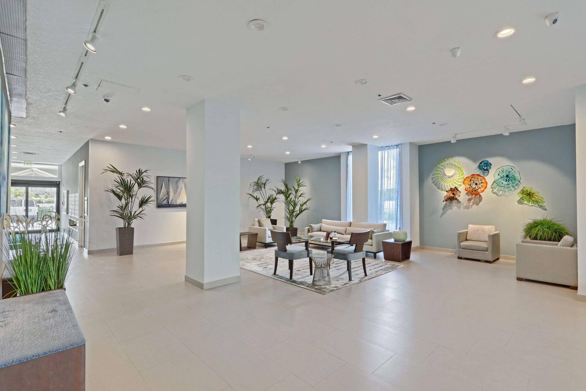 5540 N Ocean Drive, #14b, Singer Island, FL 33404 Lobby