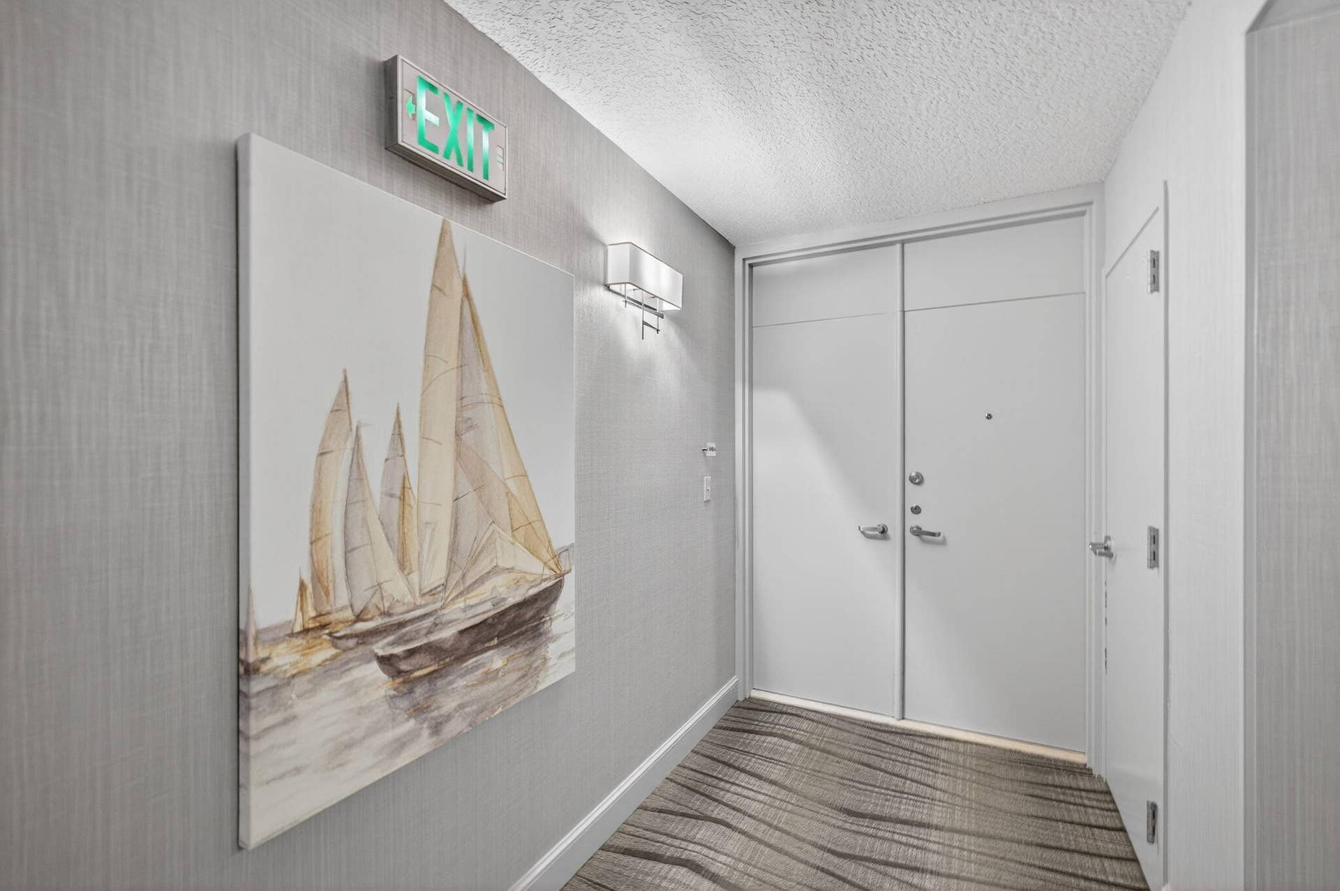 5540 N Ocean Drive, #14b, Singer Island, FL 33404 Hallway