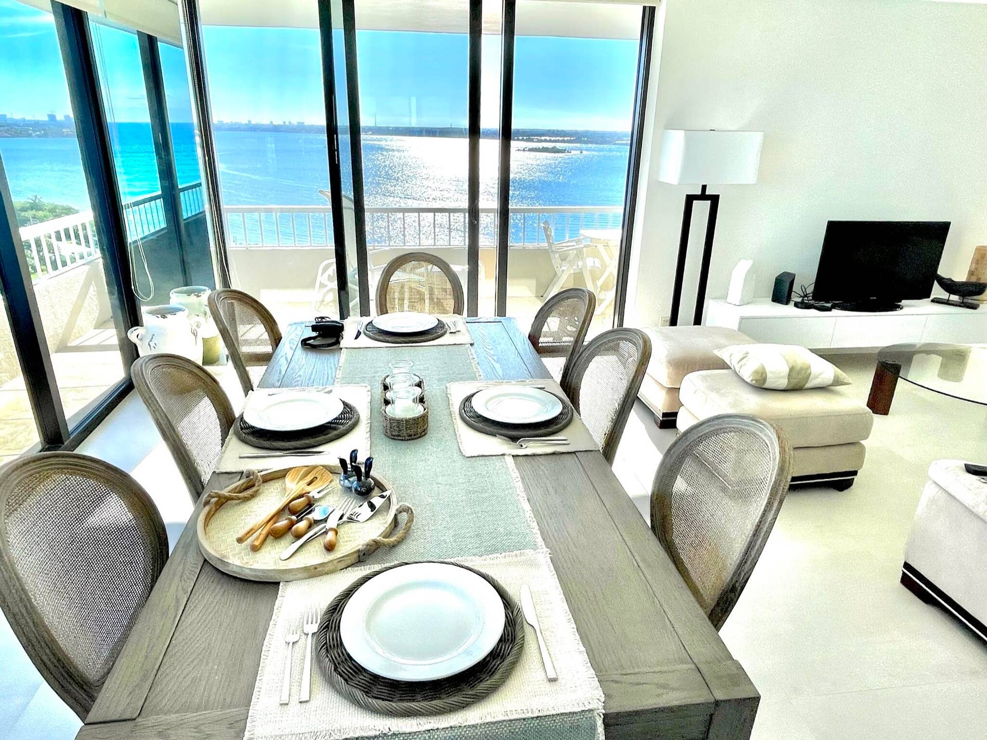 5540 N Ocean Drive, #14b, Singer Island, FL 33404 IMG_2489