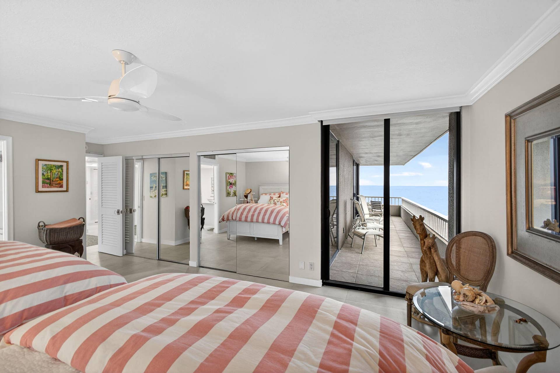 5540 N Ocean Drive, #14b, Singer Island, FL 33404 Guest Bed