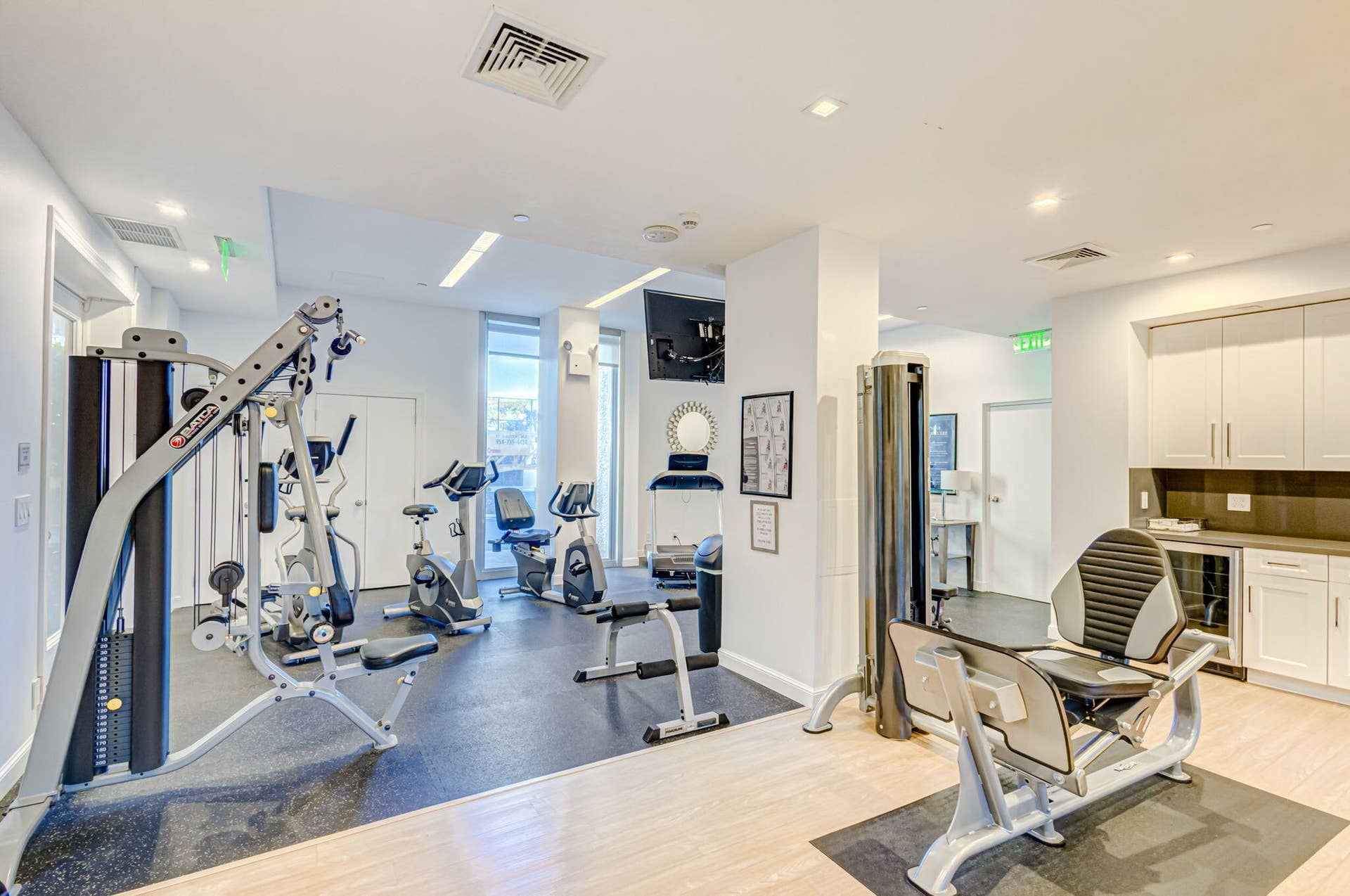 5540 N Ocean Drive, #14b, Singer Island, FL 33404 81-web-or-mls-Virtuals 1 Waterglides sto