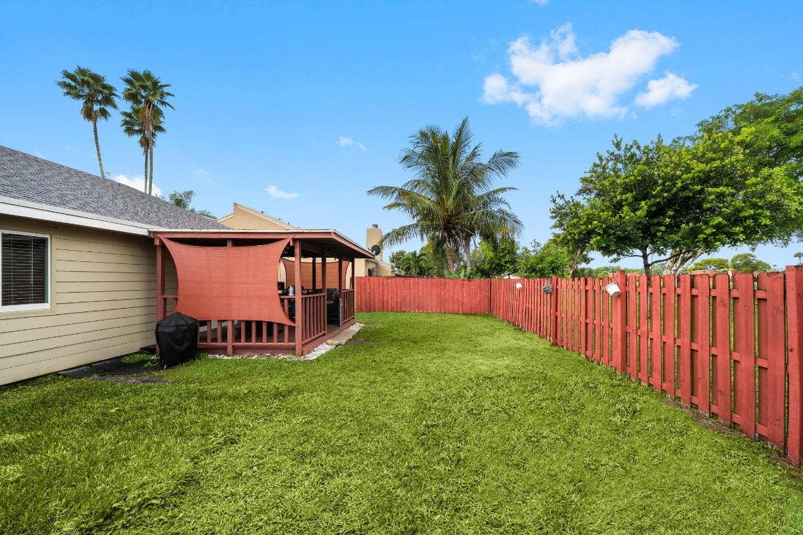 8374 Dynasty Drive, Boca Raton, FL 33433 8374 Dynasty Drive, Boca Raton, FL 33433
