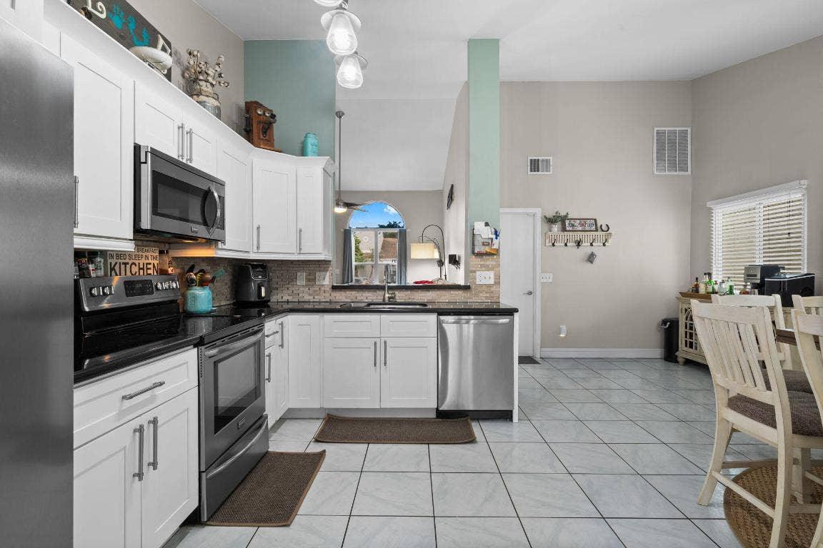 8374 Dynasty Drive, Boca Raton, FL 33433 8374 Dynasty Drive, Boca Raton, FL 33433