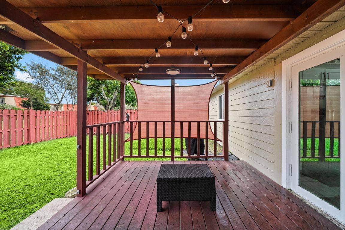8374 Dynasty Drive, Boca Raton, FL 33433 8374 Dynasty Drive, Boca Raton, FL 33433