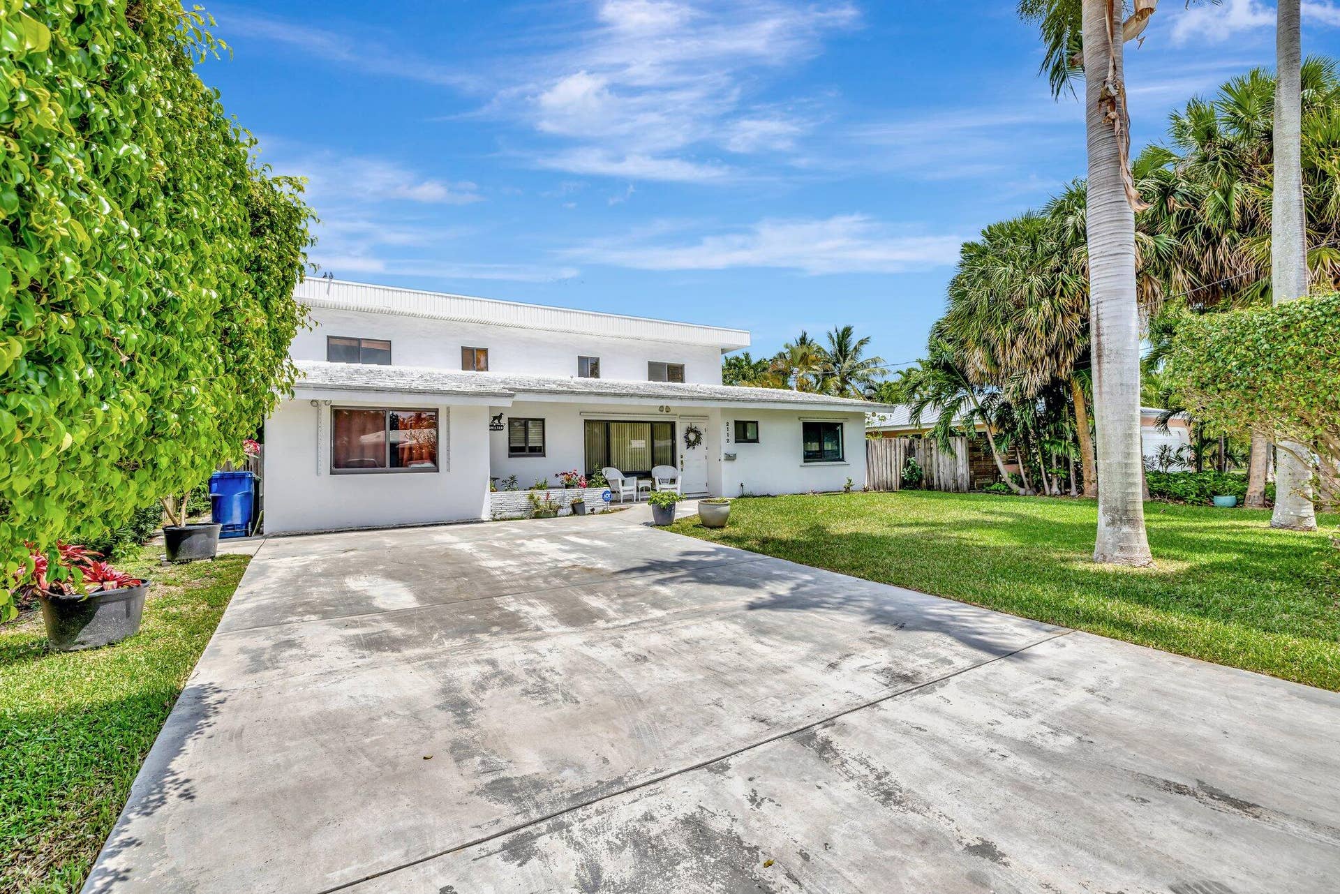 2112 NE 20th Avenue, Wilton Manors, FL 33305 19-web-or-mls-699A1696