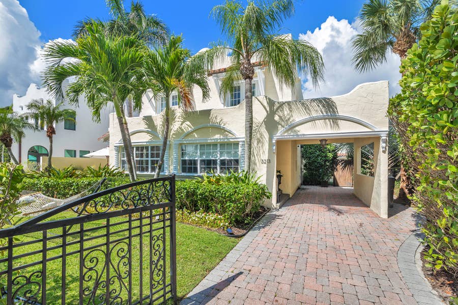 Property photo for 3213 Vincent Road, West Palm Beach, FL