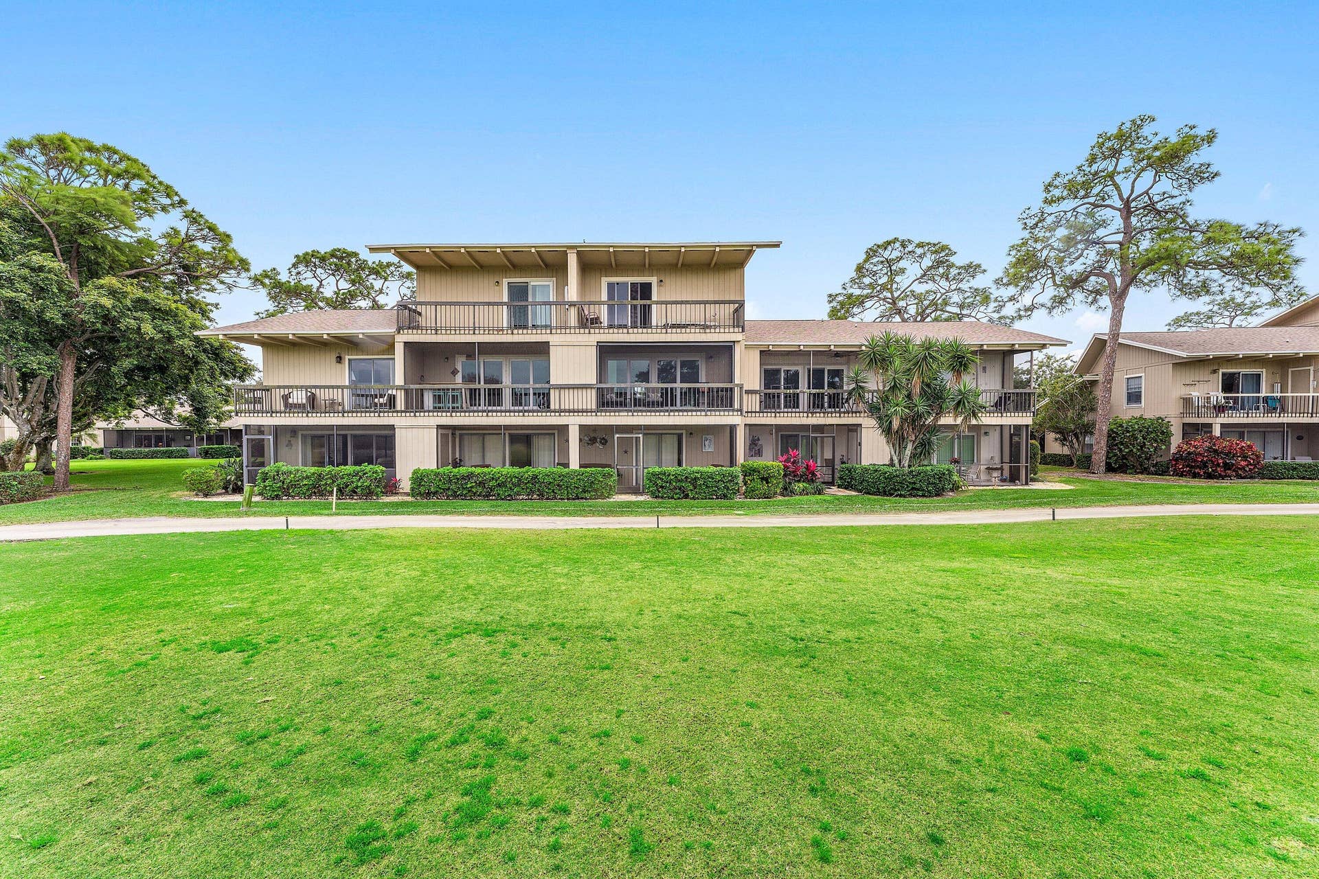 9179 SE Riverfront Terrace, #F, Jupiter, FL 33469 032-9179SoutheastRiverfrontTerrace-F-Teq