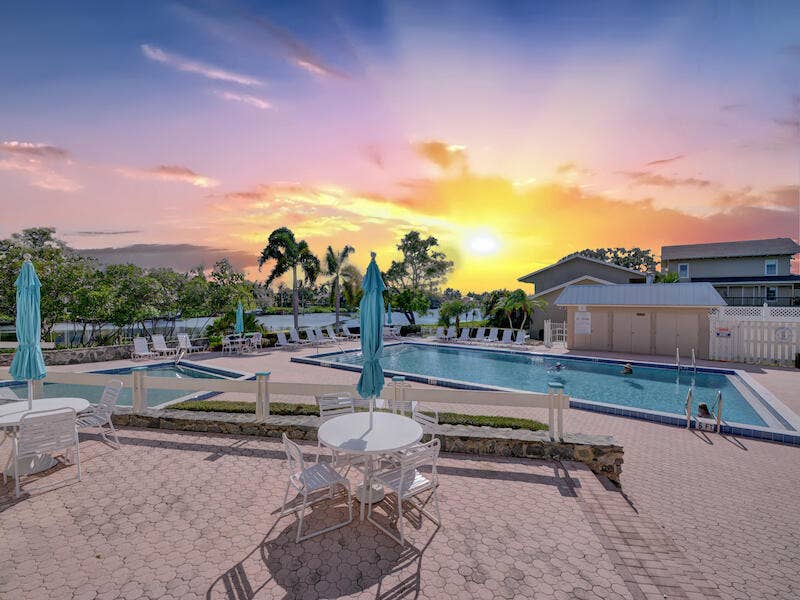 9179 SE Riverfront Terrace, #F, Jupiter, FL 33469 Pool