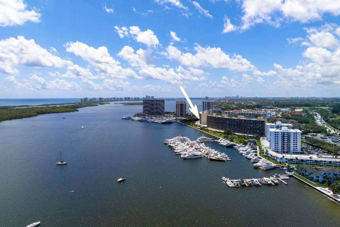 126 Lakeshore Drive, #526, North Palm Beach, FL 33408 126 Lakeshore Drive, #526, North Palm Beach, FL 33408