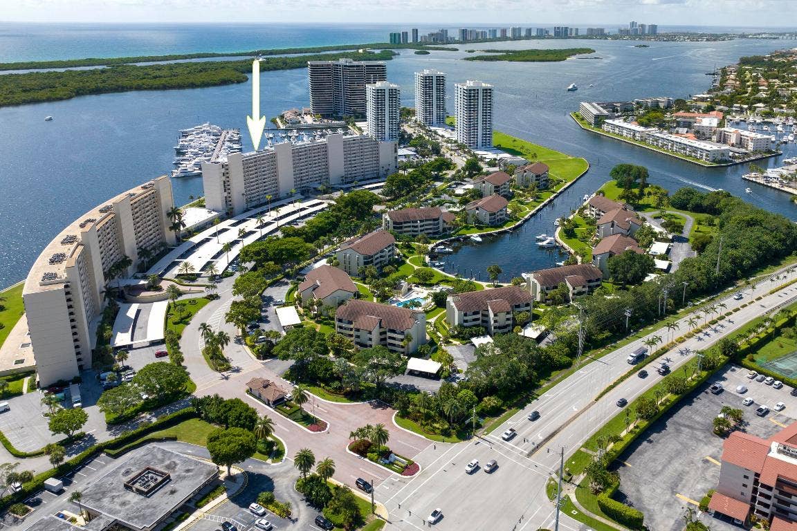 126 Lakeshore Drive, #526, North Palm Beach, FL 33408 126 Lakeshore Drive, #526, North Palm Beach, FL 33408