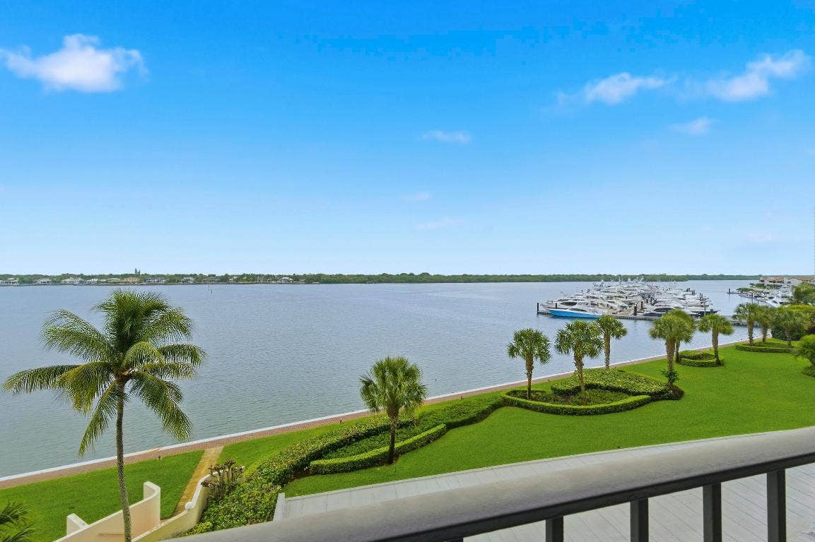 126 Lakeshore Drive, #526, North Palm Beach, FL 33408 126 Lakeshore Drive, #526, North Palm Beach, FL 33408