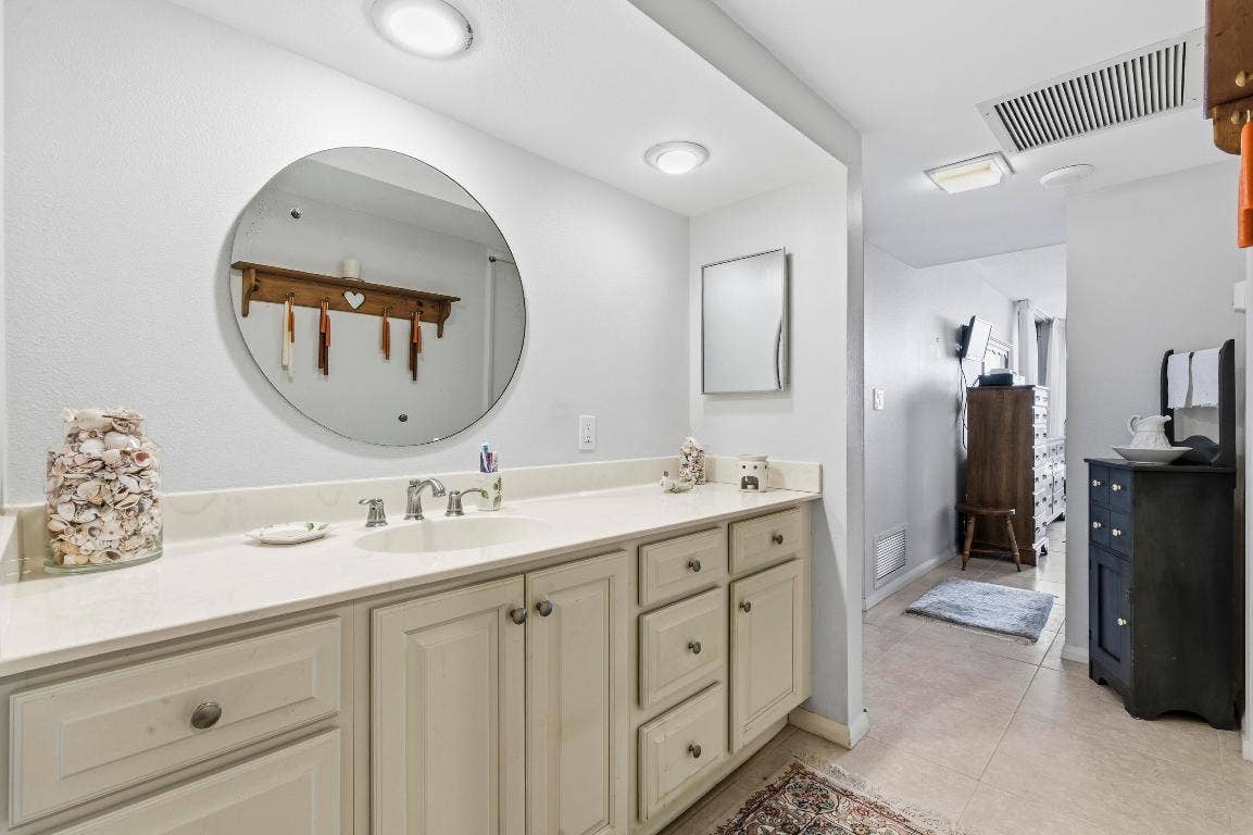 126 Lakeshore Drive, #526, North Palm Beach, FL 33408 126 Lakeshore Drive, #526, North Palm Beach, FL 33408