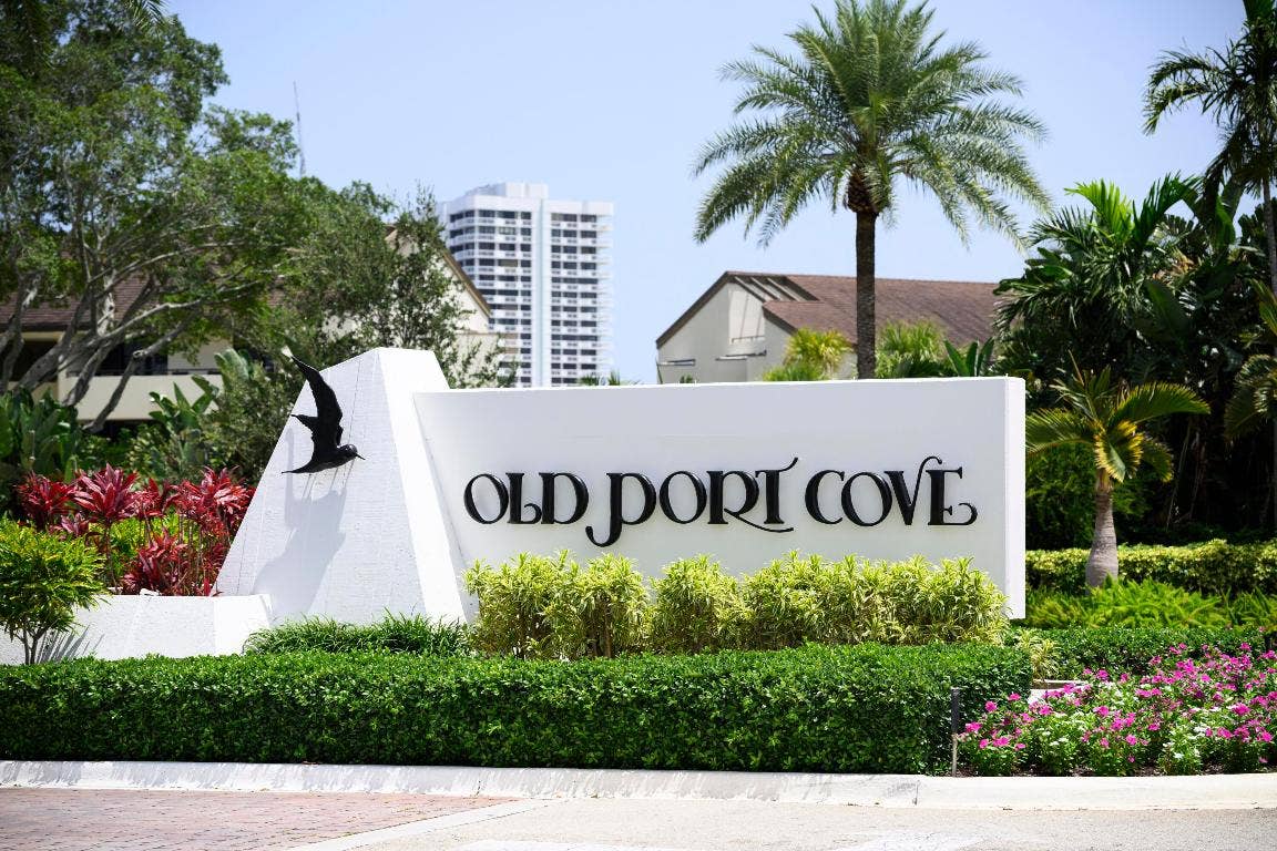 126 Lakeshore Drive, #526, North Palm Beach, FL 33408 126 Lakeshore Drive, #526, North Palm Beach, FL 33408