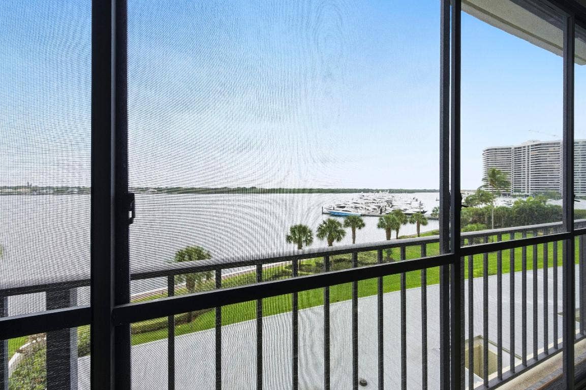 126 Lakeshore Drive, #526, North Palm Beach, FL 33408 126 Lakeshore Drive, #526, North Palm Beach, FL 33408