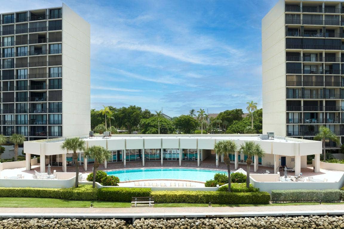 126 Lakeshore Drive, #526, North Palm Beach, FL 33408 126 Lakeshore Drive, #526, North Palm Beach, FL 33408