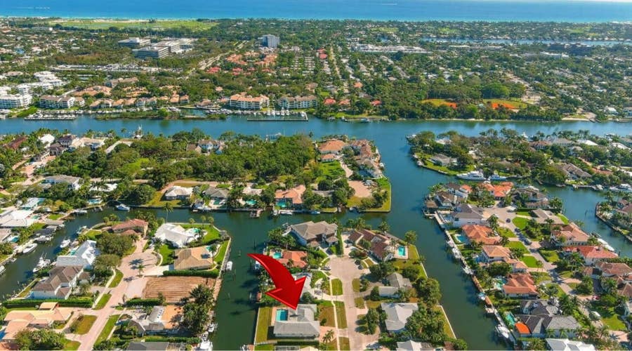 Property photo for 2185 Carib Circle, Palm Beach Gardens, FL