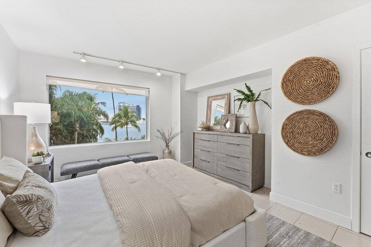 028-44CocoanutRow-B120-PalmBeach-FL-3348