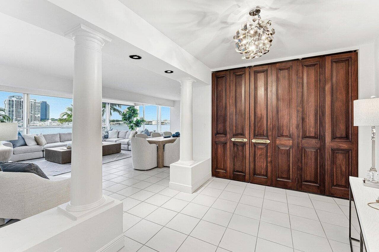 003-44CocoanutRow-B120-PalmBeach-FL-3348