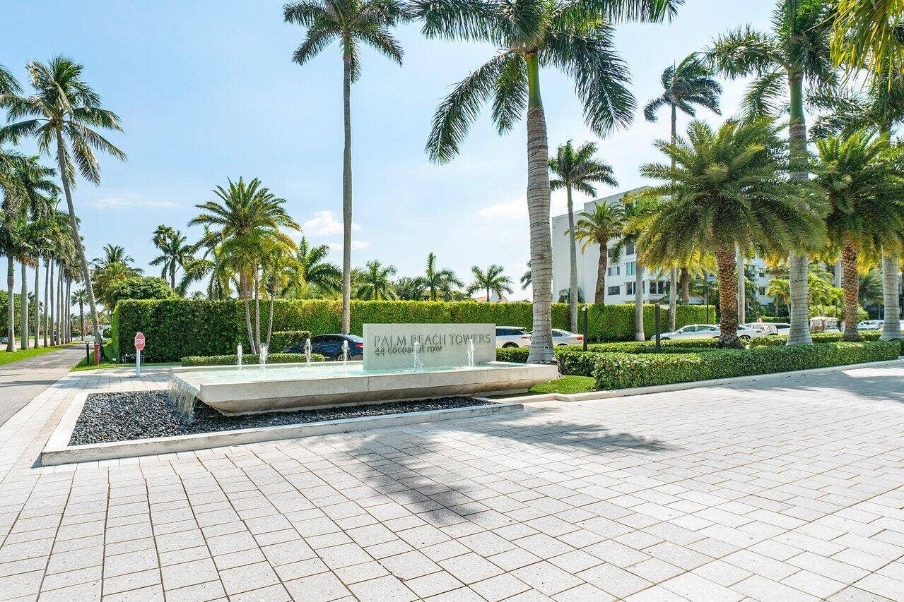 002-44CocoanutRow-B120-PalmBeach-FL-3348