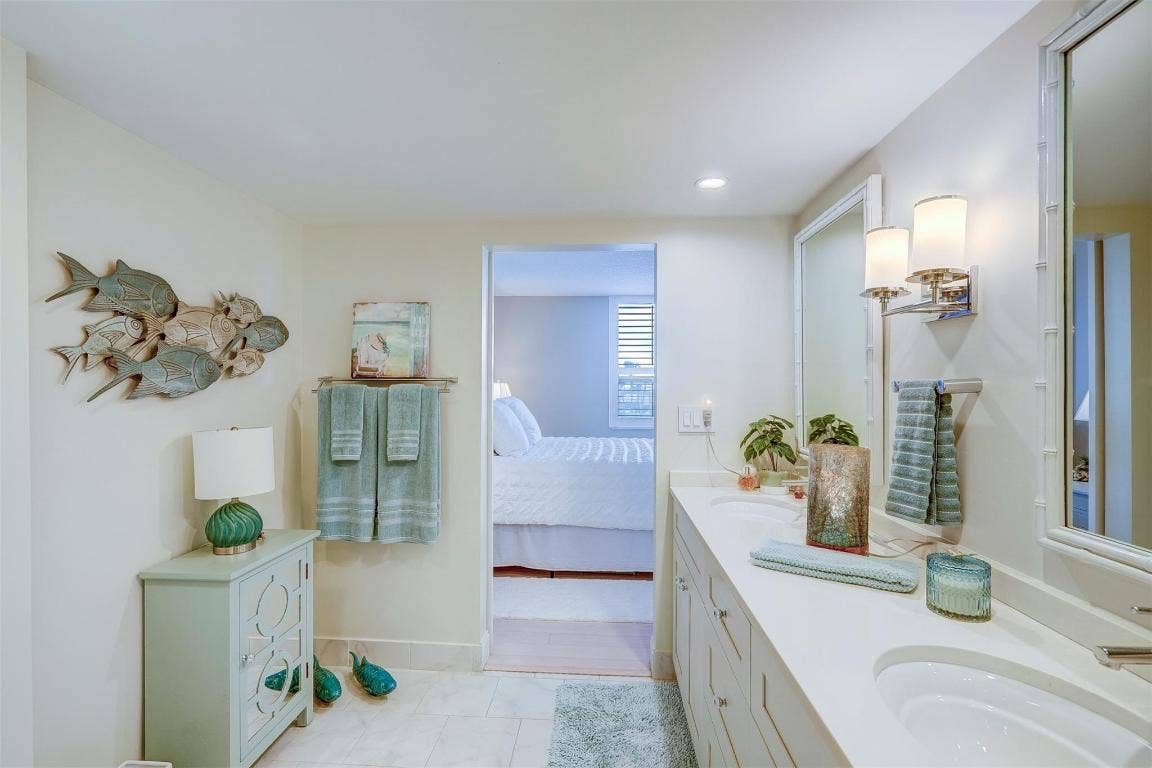 5480 N Ocean Drive, #B2a, Singer Island, Singer Island, FL 33404 5480 N Ocean Drive, #B2a, Singer Island, Singer Island, FL 33404