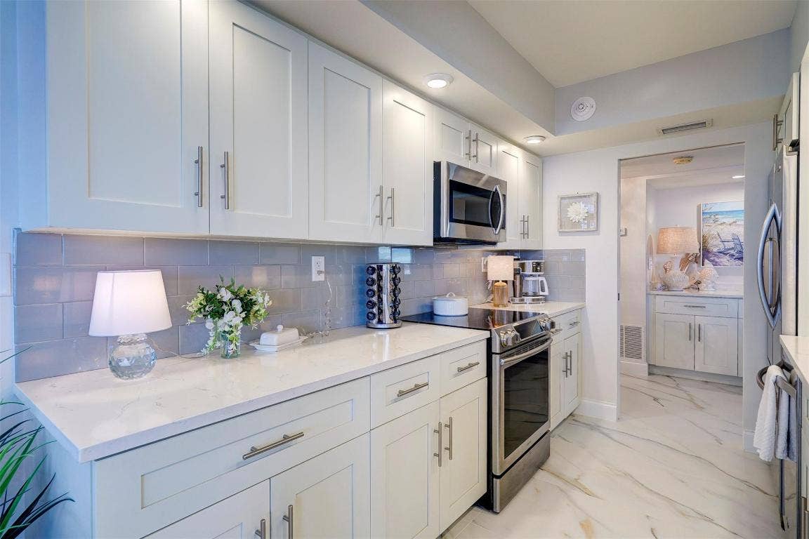 5480 N Ocean Drive, #B2a, Singer Island, Singer Island, FL 33404 5480 N Ocean Drive, #B2a, Singer Island, Singer Island, FL 33404