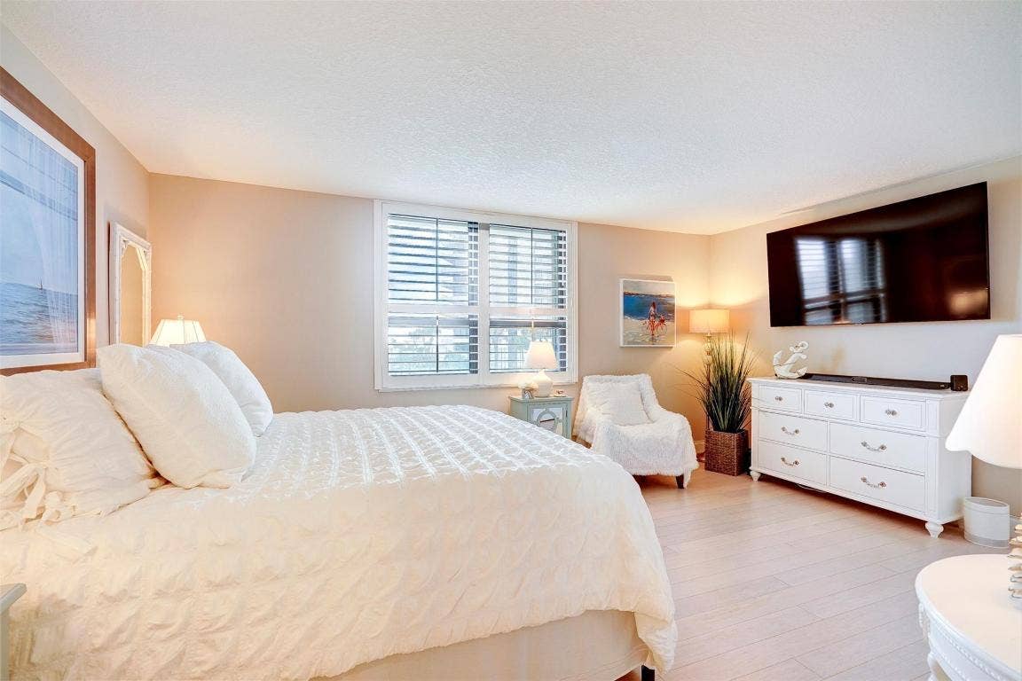 5480 N Ocean Drive, #B2a, Singer Island, Singer Island, FL 33404 5480 N Ocean Drive, #B2a, Singer Island, Singer Island, FL 33404