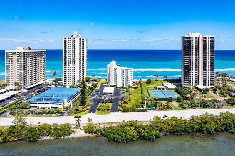 5400 N Ocean Drive, #5c, Singer Island, FL 33404 IMG_3672