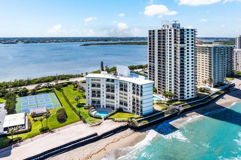 5400 N Ocean Drive, #5c, Singer Island, FL 33404 IMG_3673