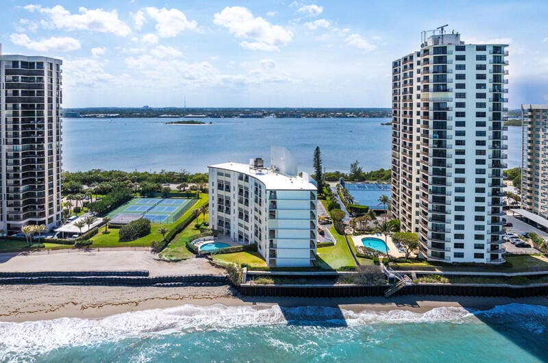 5400 N Ocean Drive, #5c, Singer Island, FL 33404 IMG_3678