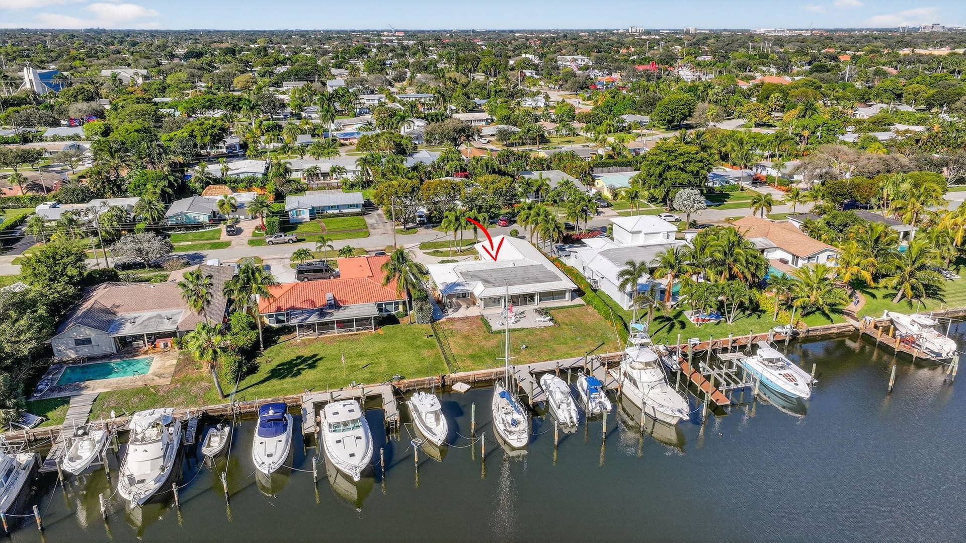 752 Lagoon Drive, North Palm Beach, FL 33408 60-web-or-mls-DJI_20251228020810_0154_D