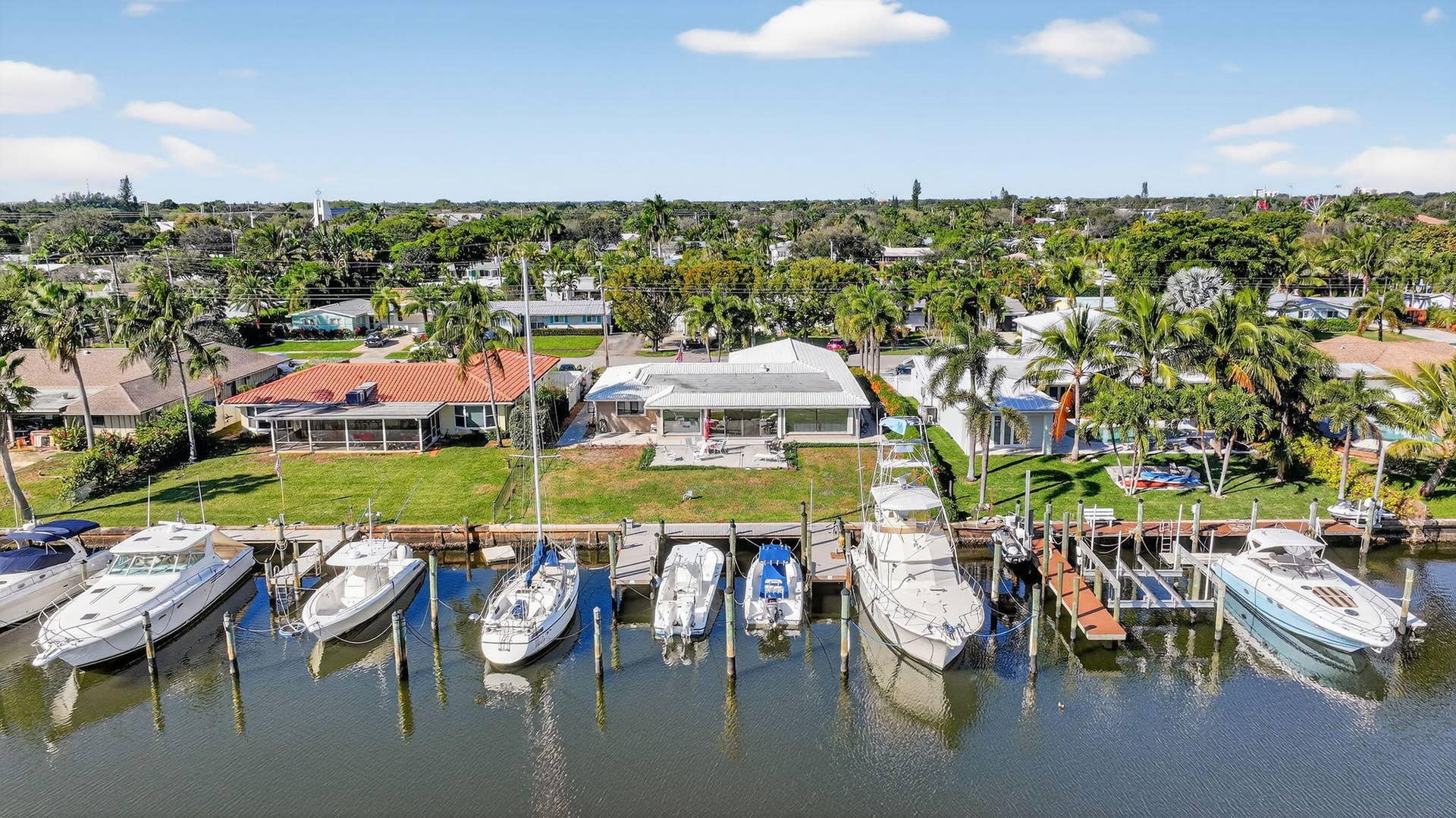 752 Lagoon Drive, North Palm Beach, FL 33408 62-web-or-mls-DJI_20251228020838_0169_D