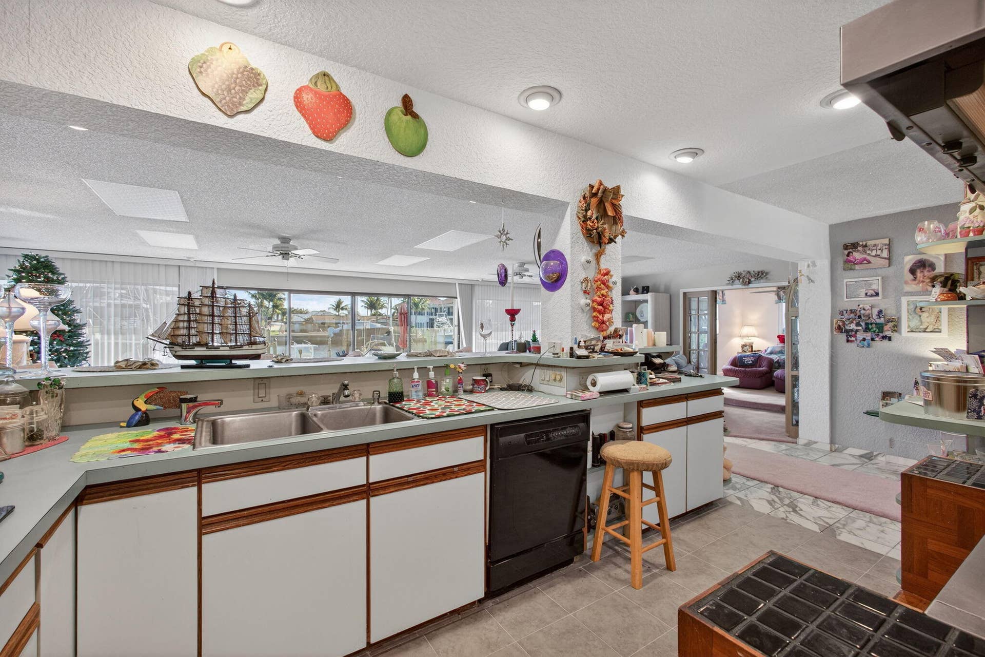 752 Lagoon Drive, North Palm Beach, FL 33408 34-web-or-mls-5P1A2401