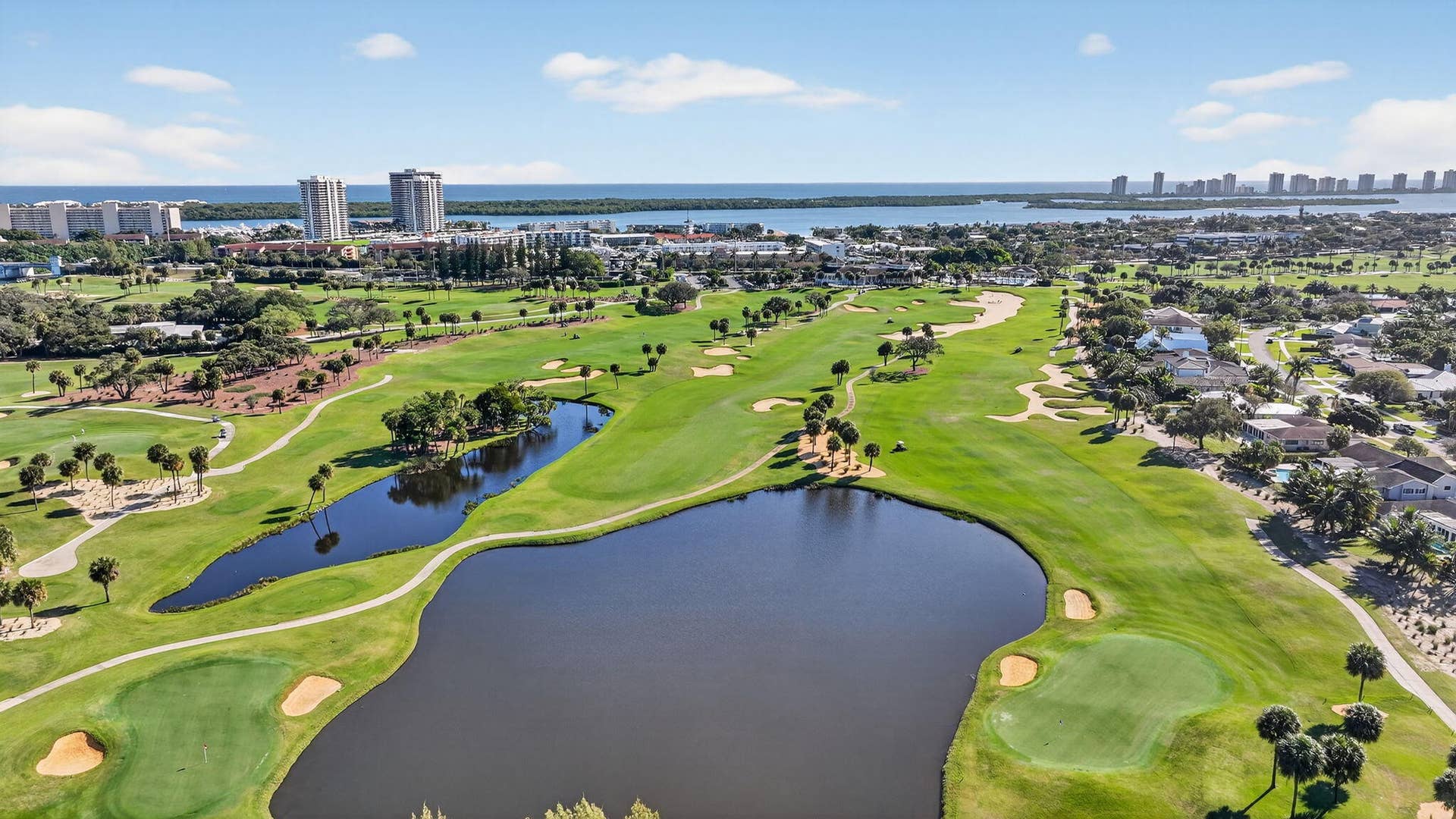 752 Lagoon Drive, North Palm Beach, FL 33408 66-web-or-mls-DJI_20251228021234_0202_D