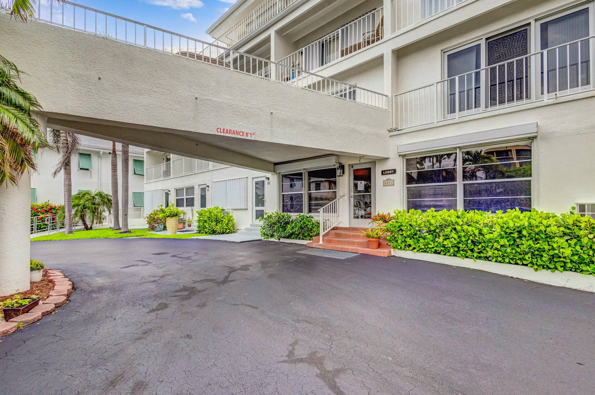 4001 S Ocean Boulevard, #315, South Palm Beach, FL 33480 Exterior Photo #3