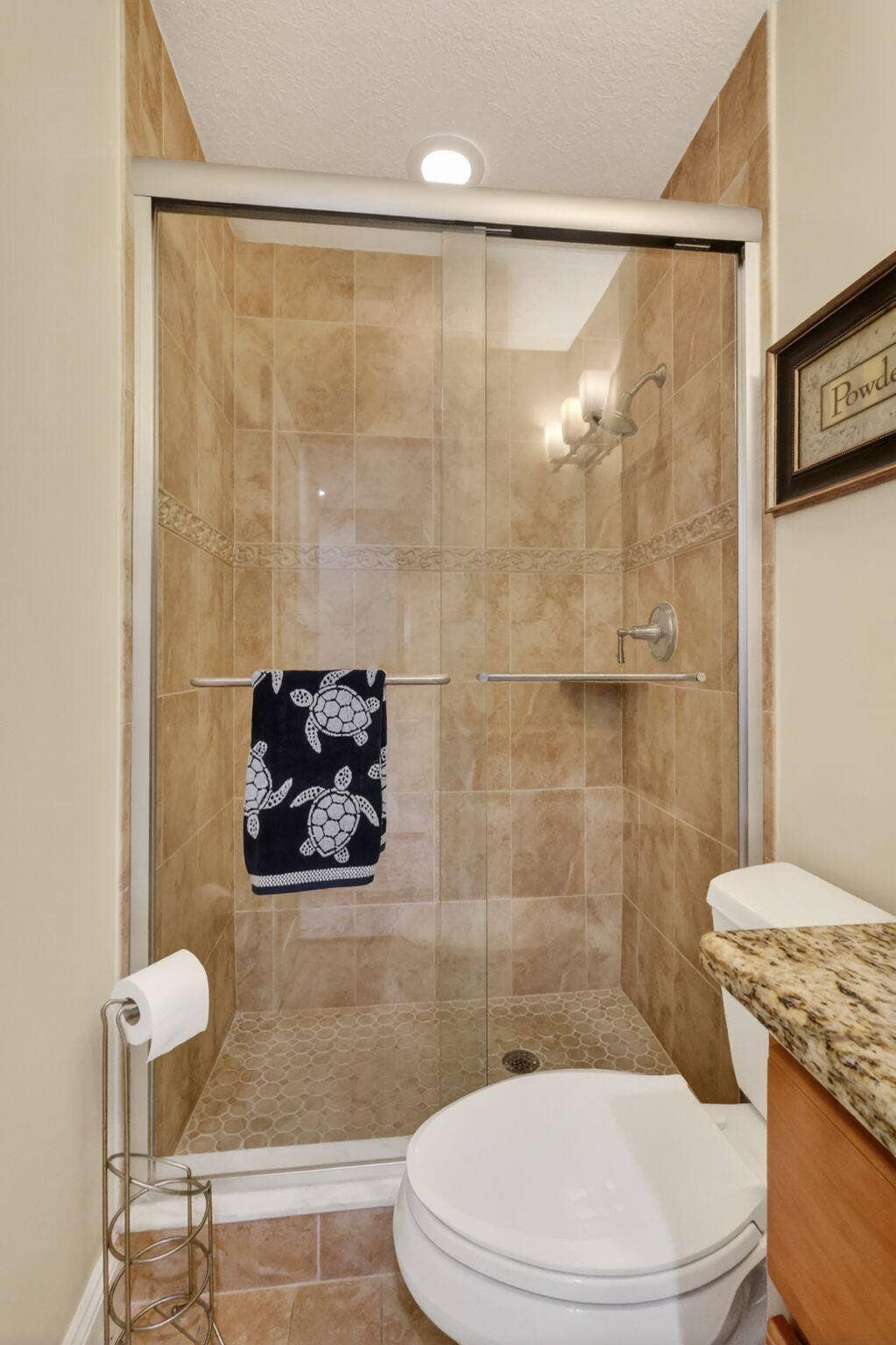 1100 Surf Road, #201, Singer Island, FL 33404 Full bath for guests