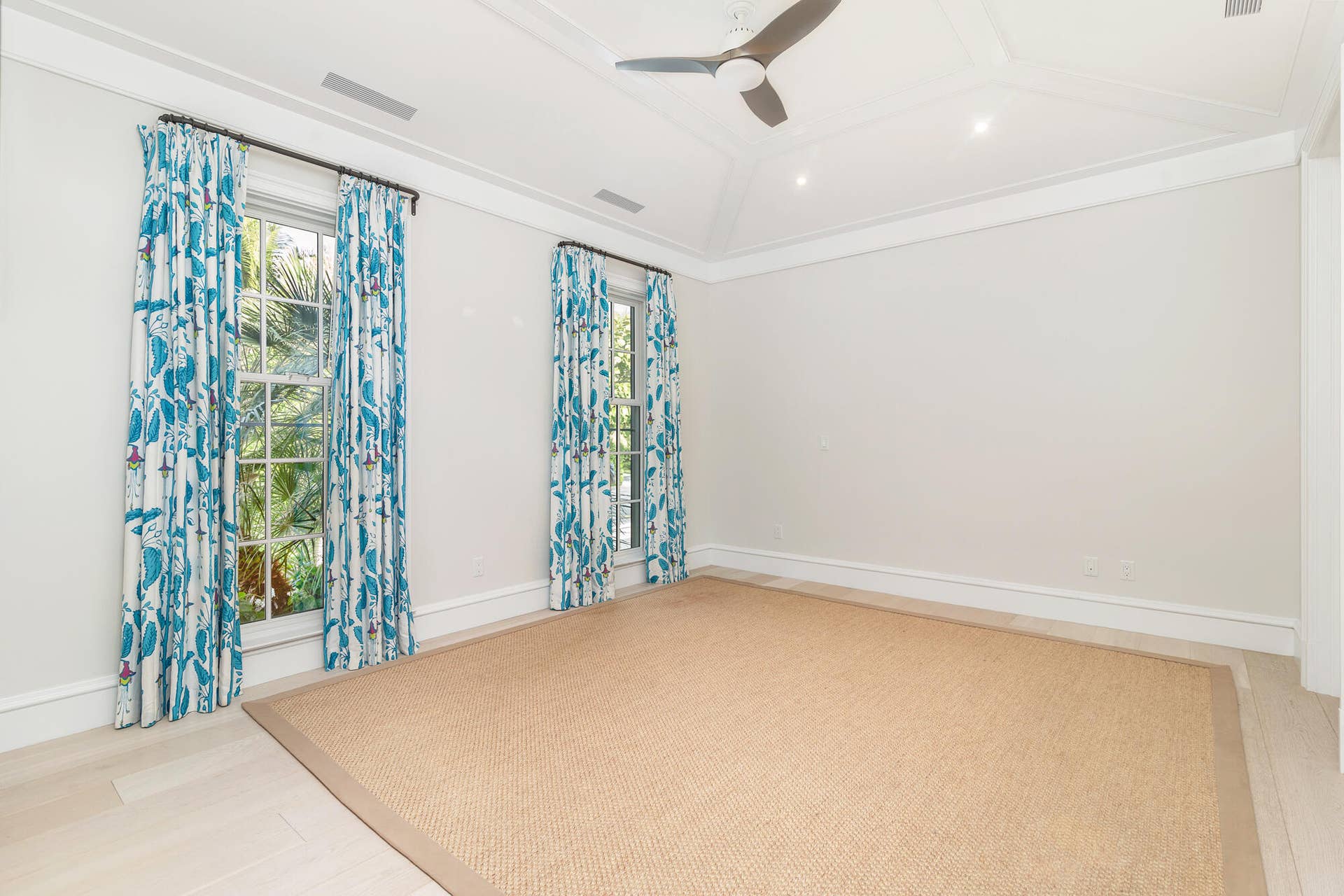 216 Sandpiper Drive, Palm Beach, FL 33480 low-29