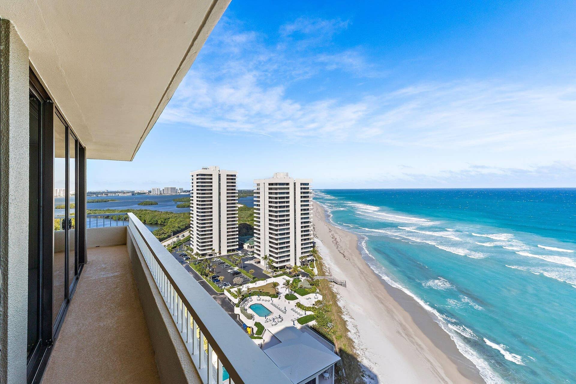 5510 N Ocean Drive, #19c, Singer Island, FL 33404 068-5510NOceanDr-300bldg19C-RivieraBeach