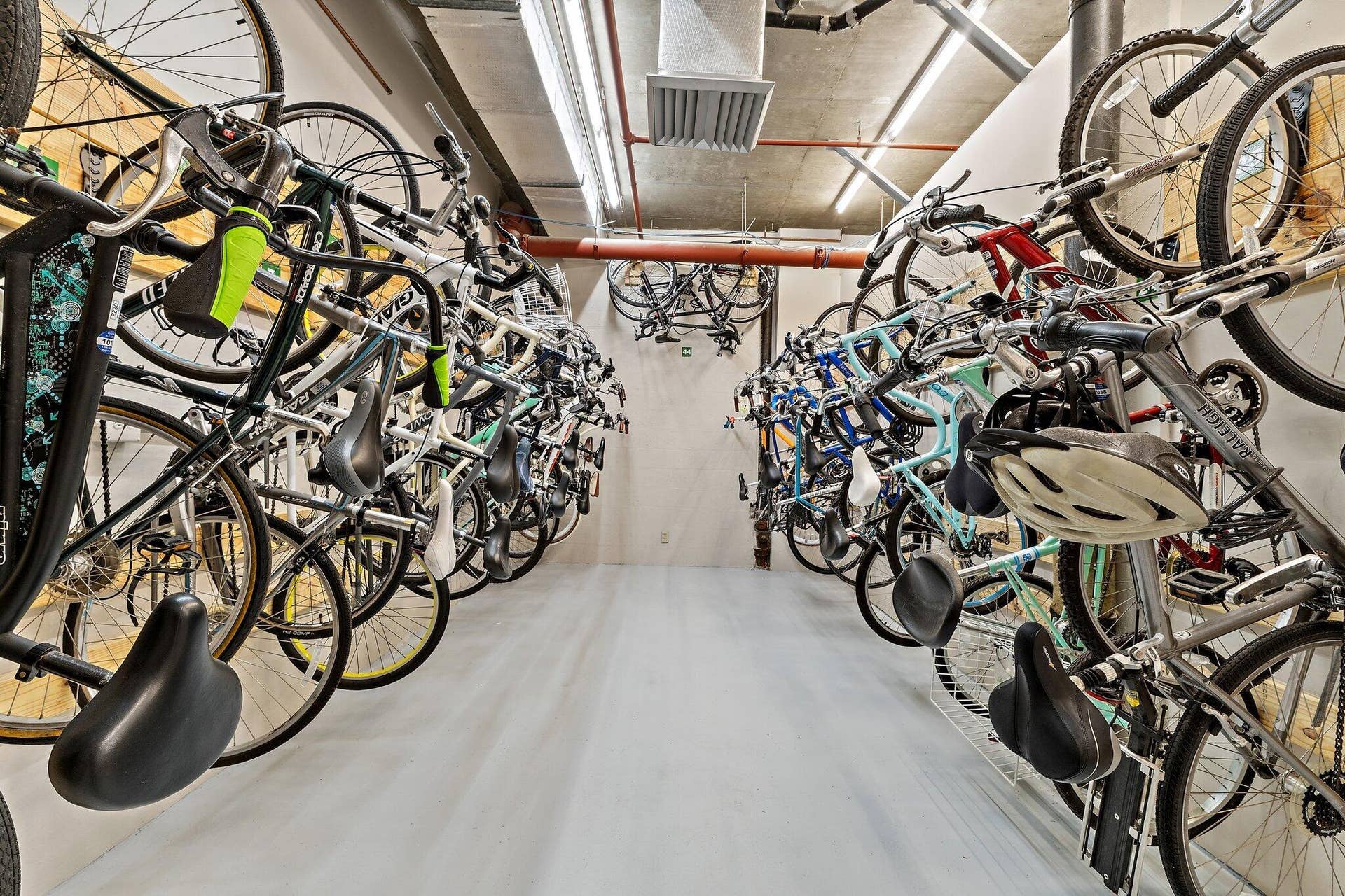 5510 N Ocean Drive, #19c, Singer Island, FL 33404 Bike Storage